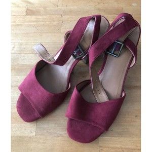 Universal Thread Goods Co. Women's Strappy Block Heel Open Toe Sandals Bordo